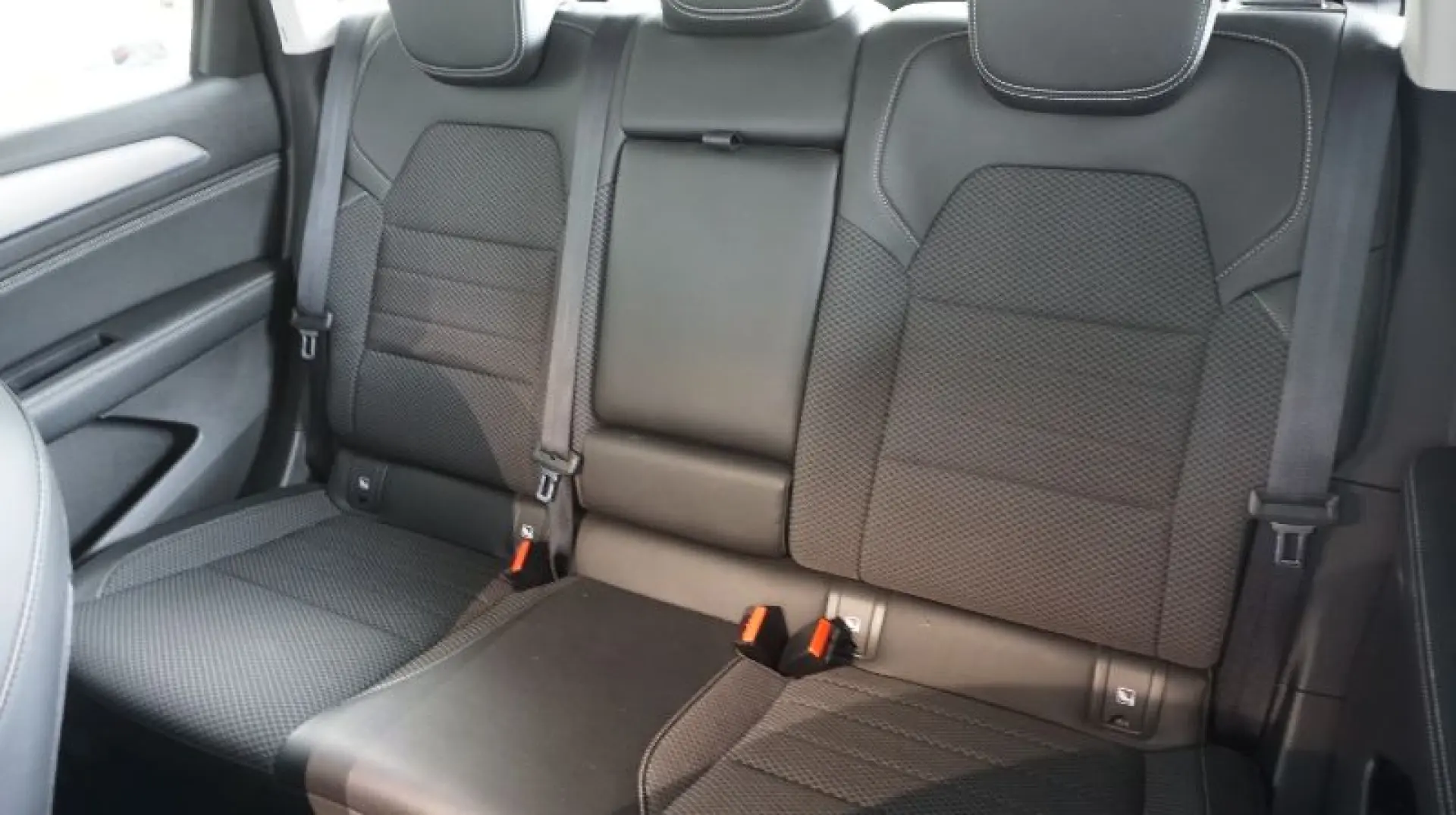RENAULT ARKANA 1.6 E-Tech 145CP techno