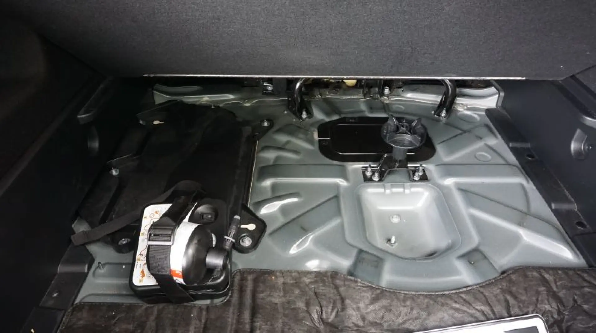 RENAULT ARKANA 1.6 E-Tech 145CP techno