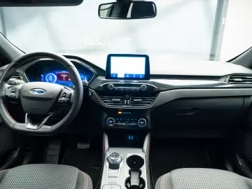 Ford Kuga 2.5 Duratec FHEV ST Line