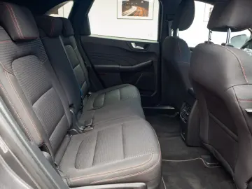 Ford Kuga 2.5 Duratec FHEV ST Line