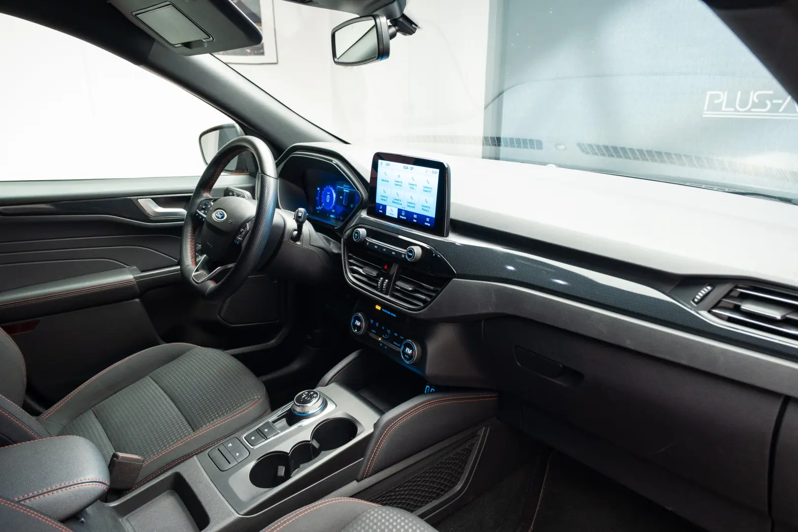 Ford Kuga 2.5 Duratec FHEV ST Line