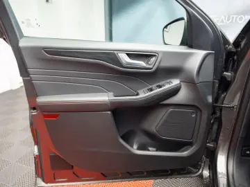 Ford Kuga 2.5 Duratec FHEV ST Line