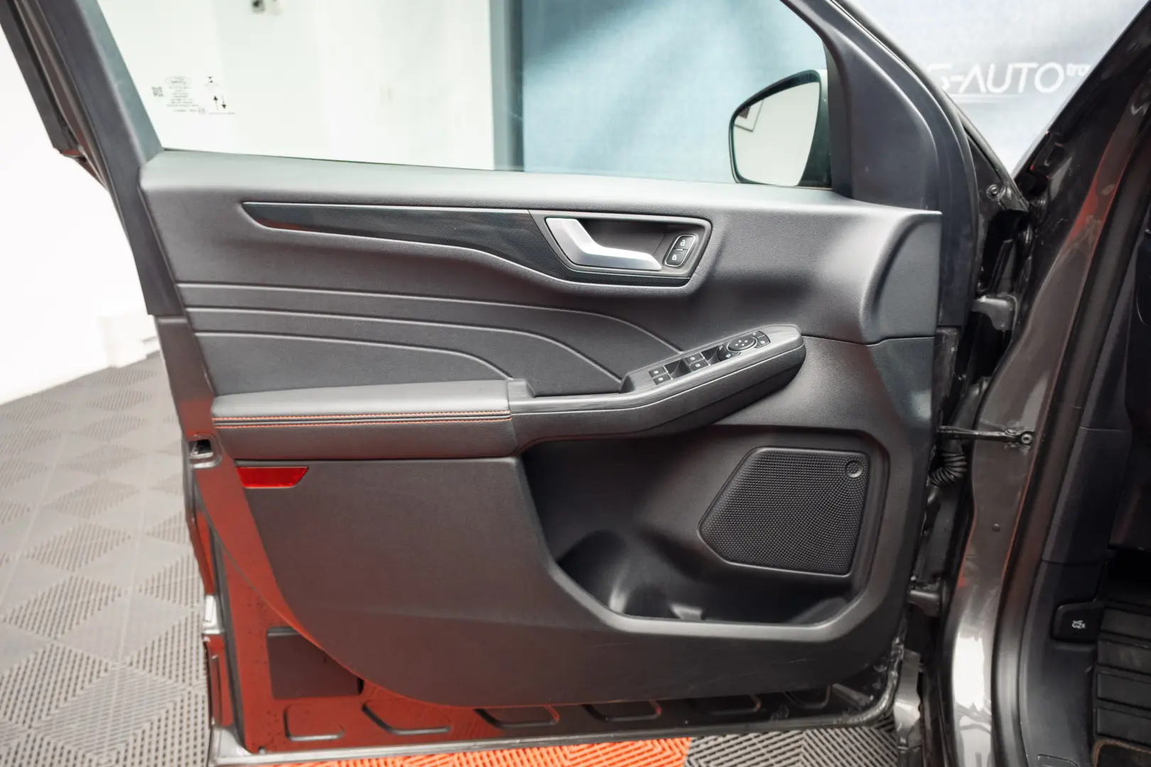 Ford Kuga 2.5 Duratec FHEV ST Line