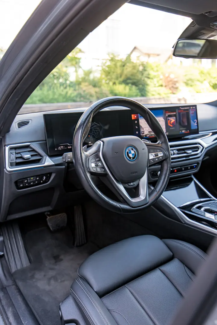 BMW 320e