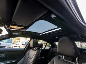 BMW 320e