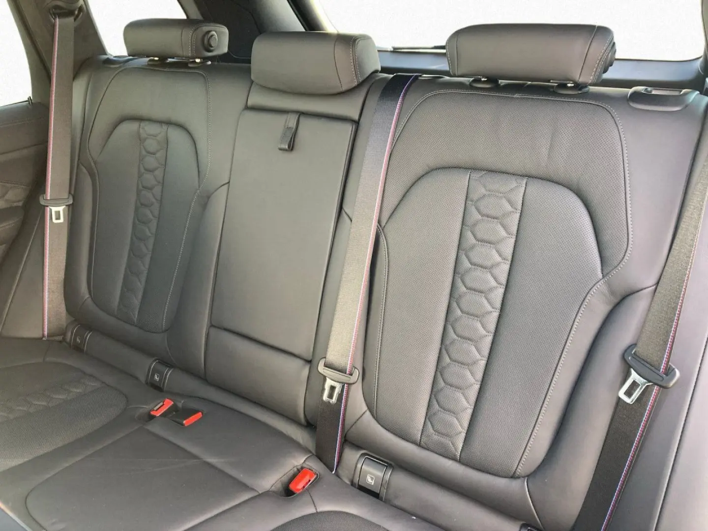 X5 M Comp. MDriversP FondEnt SkyLo B&W Laser AHK