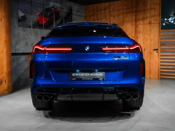 X6 M Competition Massage B&W Carbon