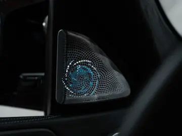X6 M Competition Massage B&W Carbon