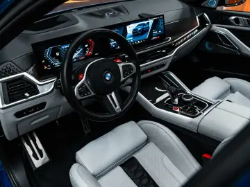 X6 M Competition Massage B&W Carbon