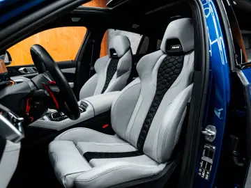 X6 M Competition Massage B&W Carbon