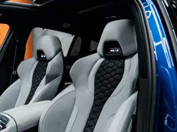 X6 M Competition Massage B&W Carbon