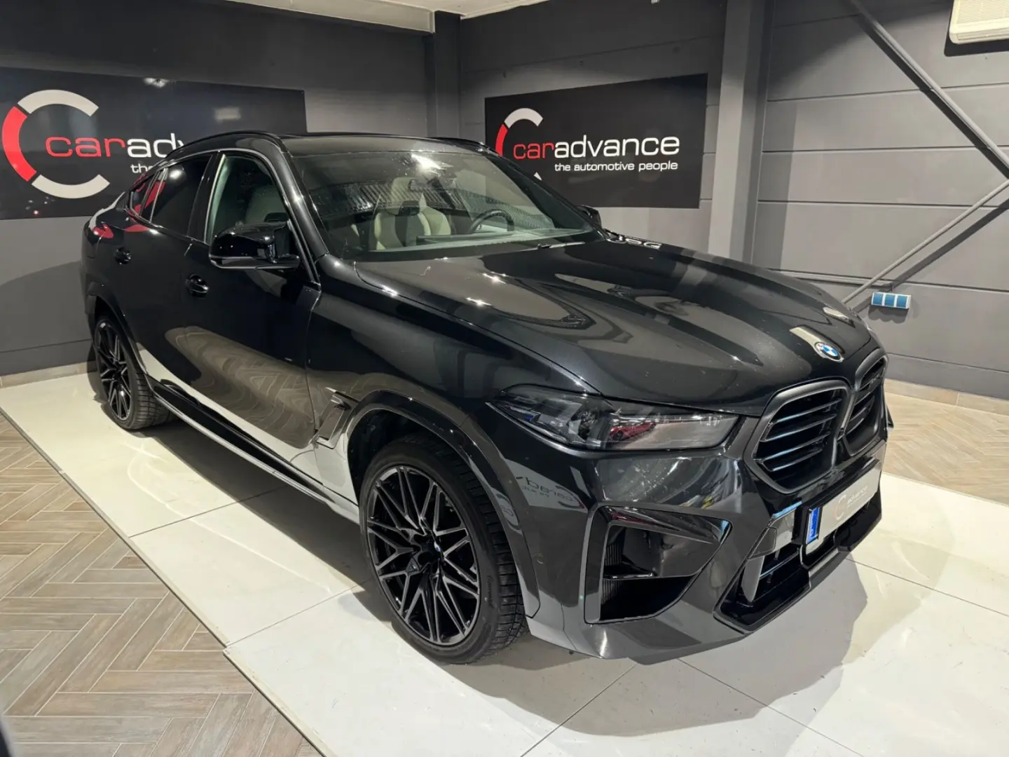 X6 M Competition Vmax Carbon Individual AHK LCI
