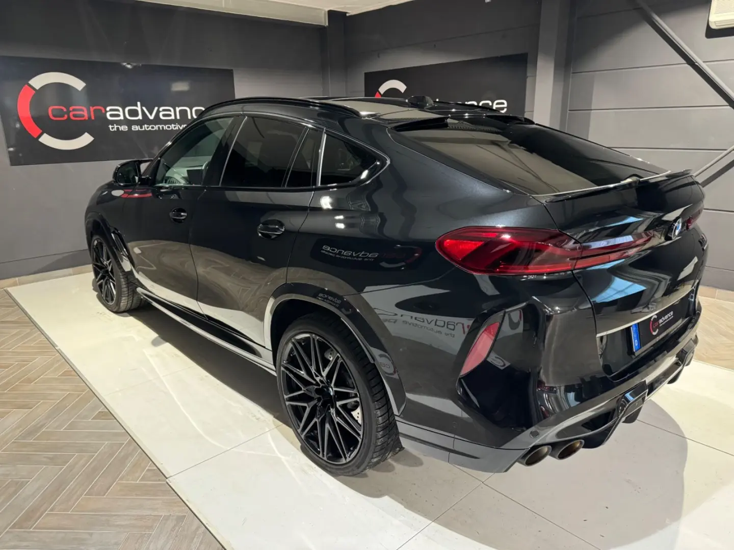 X6 M Competition Vmax Carbon Individual AHK LCI