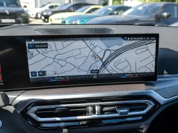 330e xDrive M Sport HUD RFK NAVI Standh. LED LM