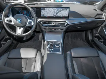 330e xDrive M Sport HUD RFK NAVI Standh. LED LM