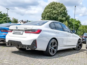 330e Limousine M Sport AHK DA Prof. LED HuD HiFi