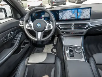 330e Limousine M Sport AHK DA Prof. LED HuD HiFi