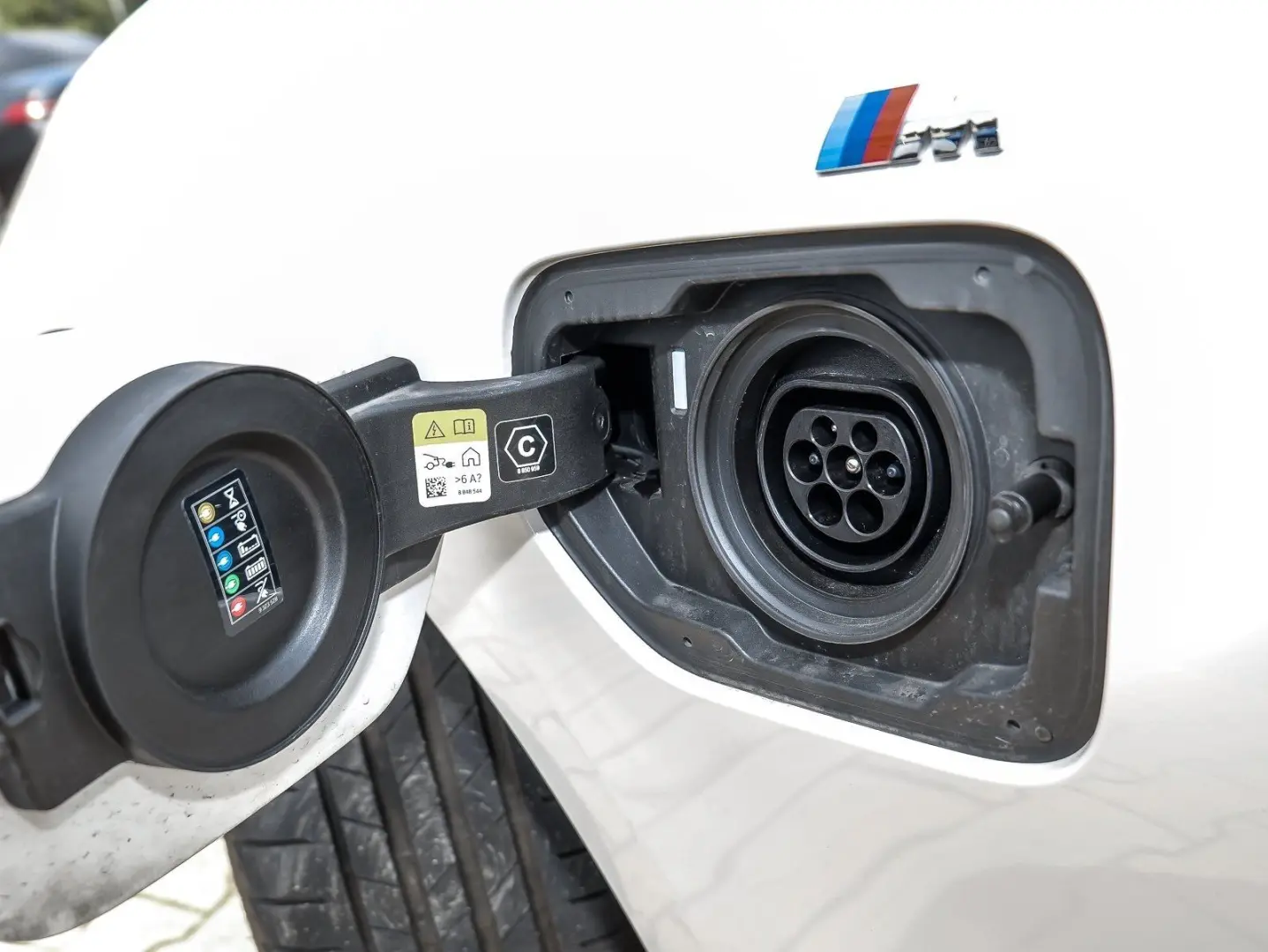 330e Limousine M Sport AHK DA Prof. LED HuD HiFi