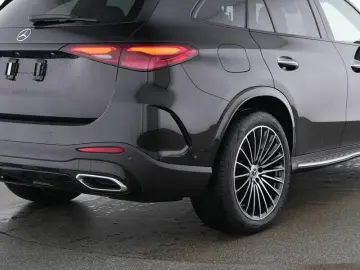 GLC 300 d 4M AMG-PREMIUM AHK PANO 20  NIGHT TRIT