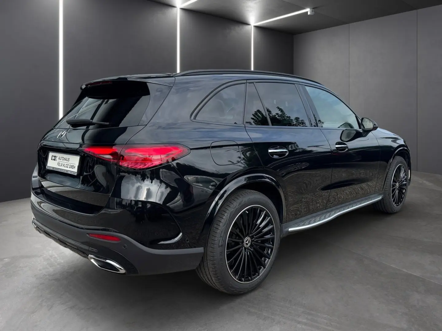 GLC 450 d 4M AMG Plus Airmatic STDHZG AHK Distr