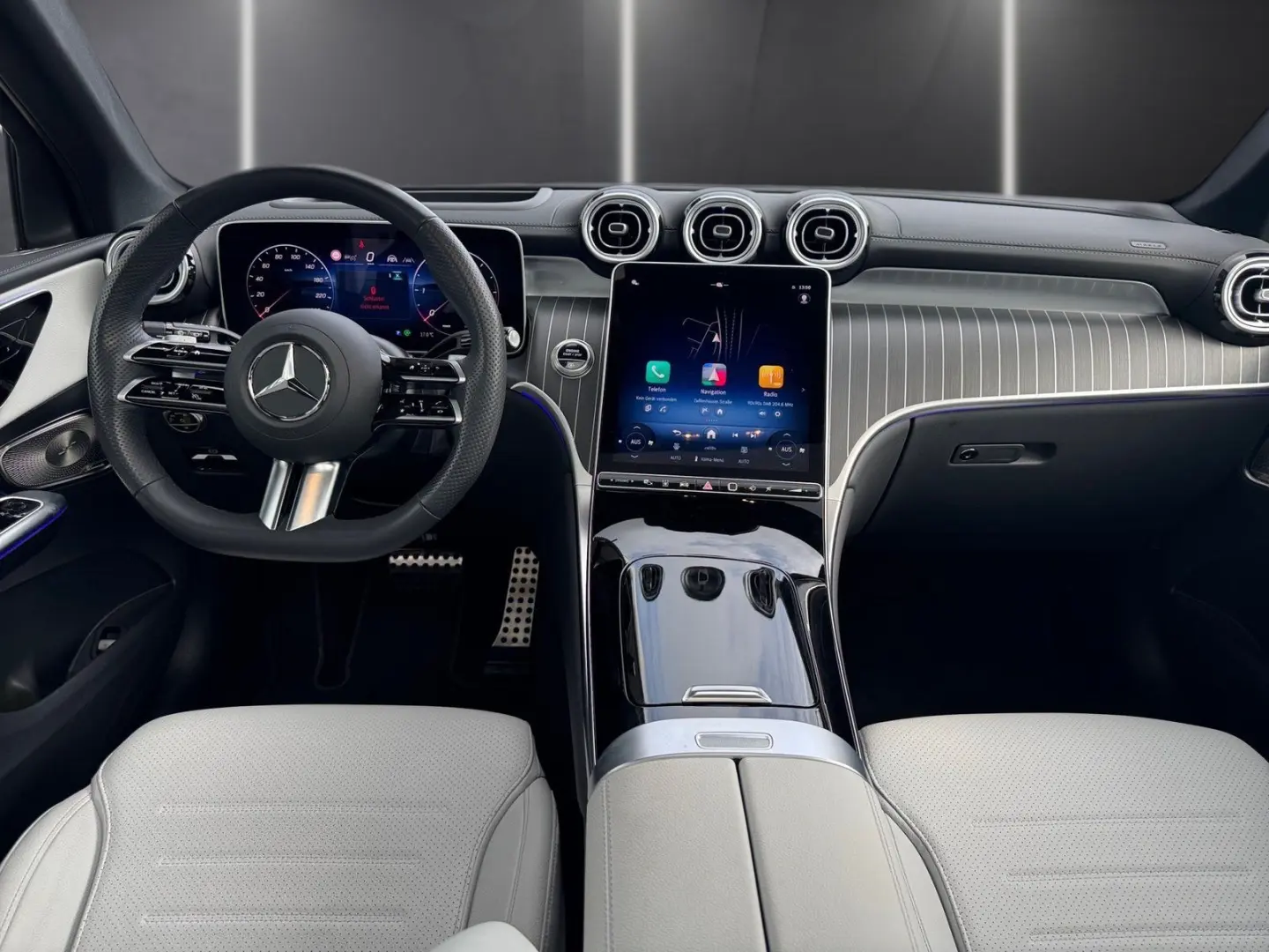 GLC 450 d 4M AMG Plus Airmatic STDHZG AHK Distr