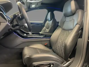 Audi A8 50 TDI quattro Head-Up Pano HD
