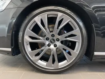 Audi A8 50 TDI quattro Head-Up Pano HD