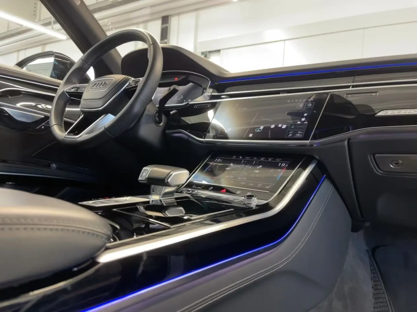 Audi A8 50 TDI quattro Head-Up Pano HD