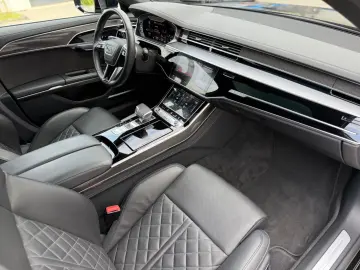 Audi A8 50TDI quattro S-LINE B&O AHK