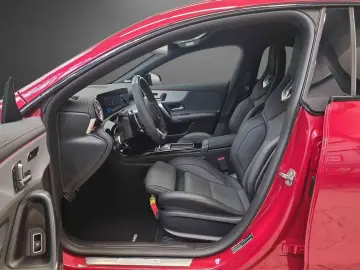 CLA 45 AMG S 4M  RealSound P-Sitze AHK Burmester