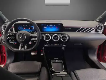 CLA 45 AMG S 4M  RealSound P-Sitze AHK Burmester