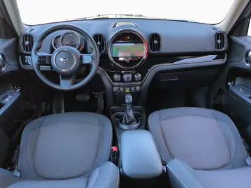 Cooper SE ALL4 Countryman Essantial Trim Nav LED