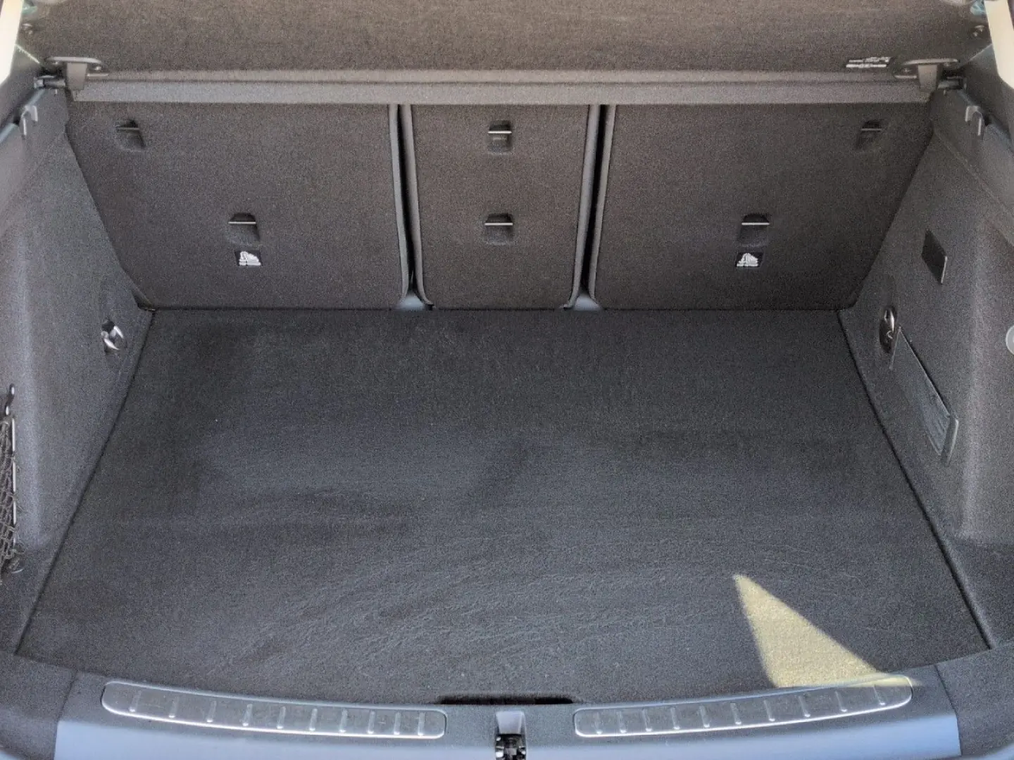 Cooper SE ALL4 Countryman Essantial Trim Nav LED