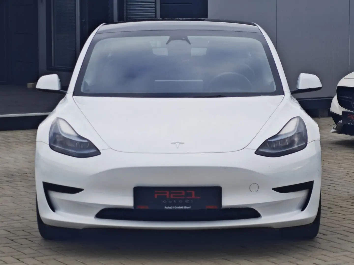 Model 3 RWD BASIS  Autopilot 360  Pano