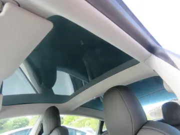 Model 3 RWD BASIS   Autopilot 360  Pano