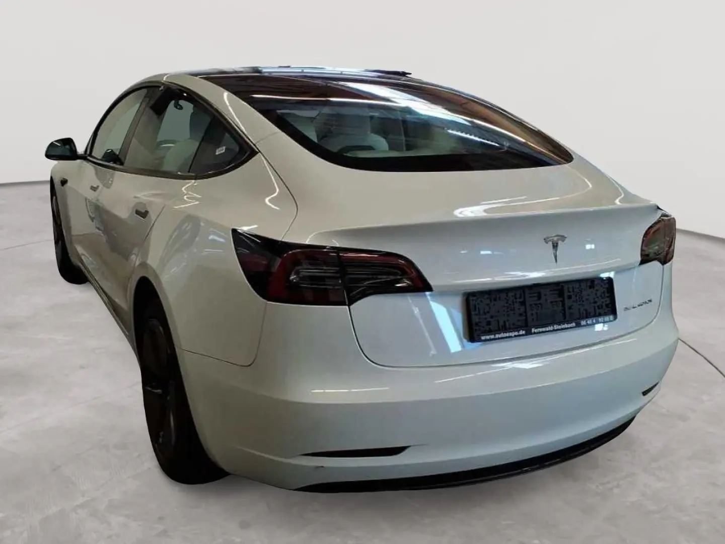 Model 3 Langstreckenbatt. Allradantrieb