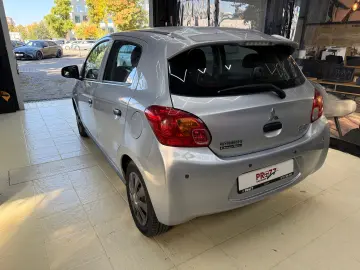 Mitsubishi Space Star 1.0 ASG 5MT Inform A81