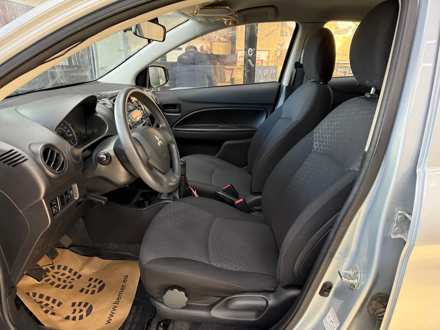 Mitsubishi Space Star 1.0 ASG 5MT Inform A81