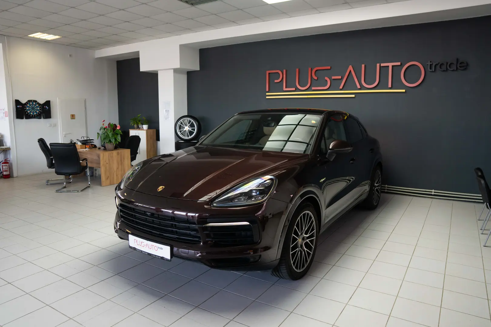 Porsche Cayenne Coupe E-Hybrid Stoc