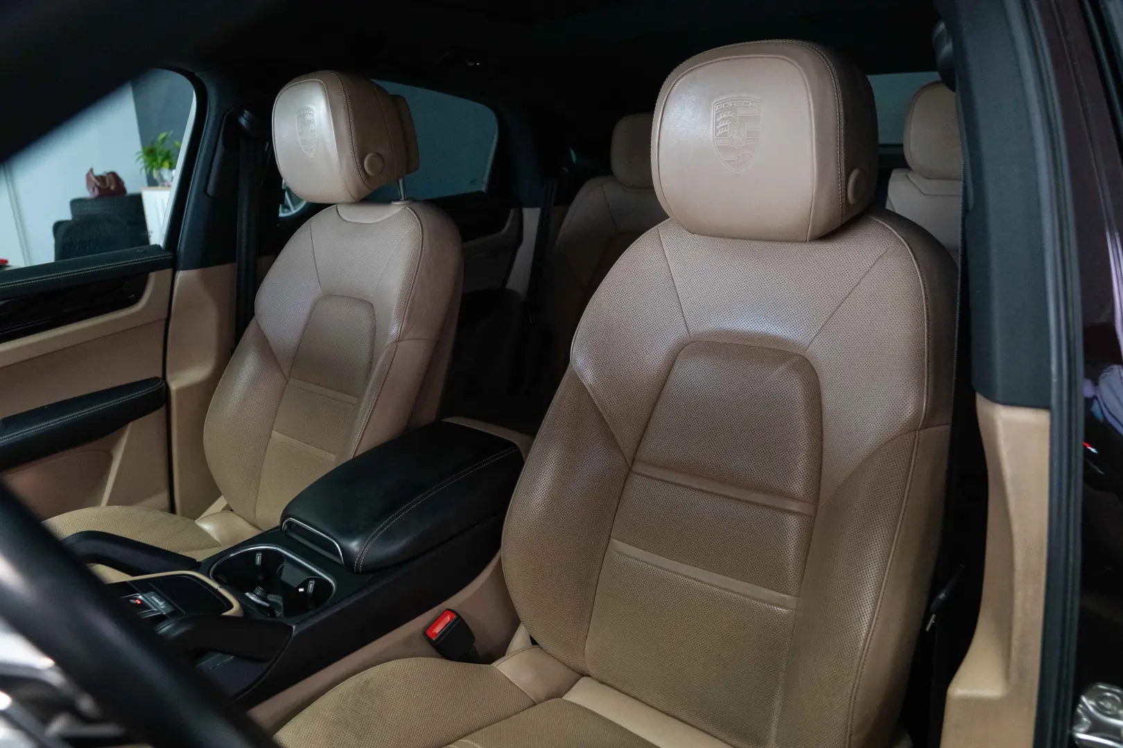 Porsche Cayenne Coupe E-Hybrid Stoc