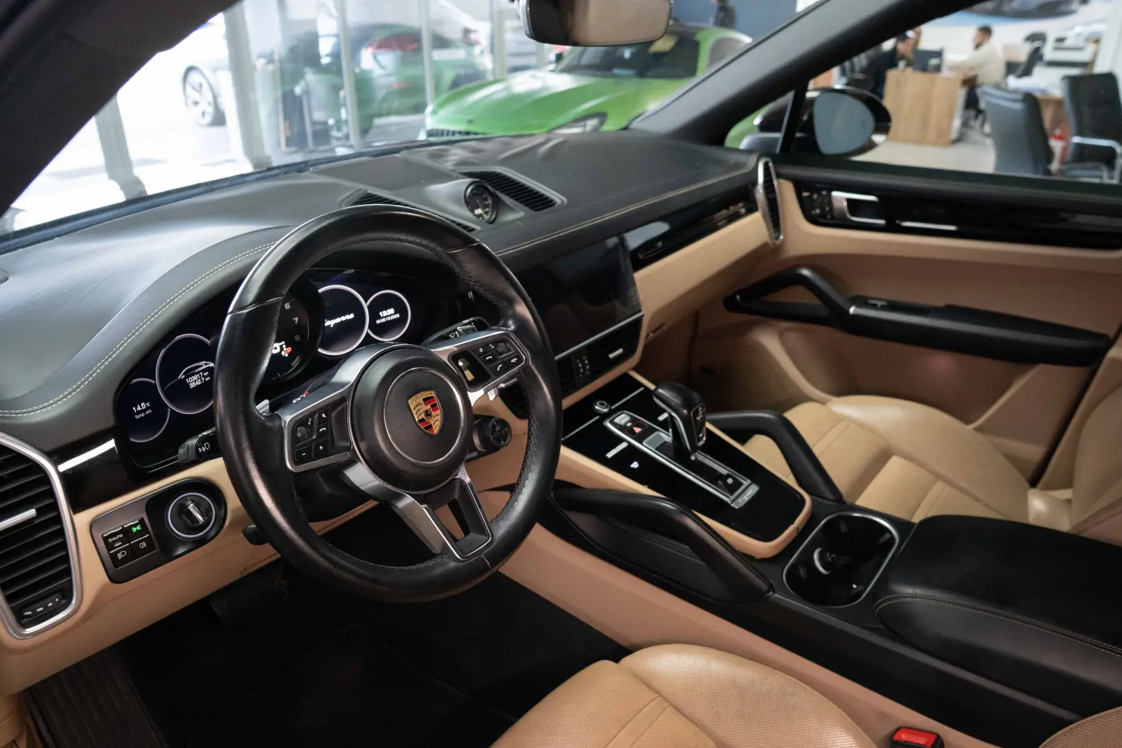 Porsche Cayenne Coupe E-Hybrid Stoc
