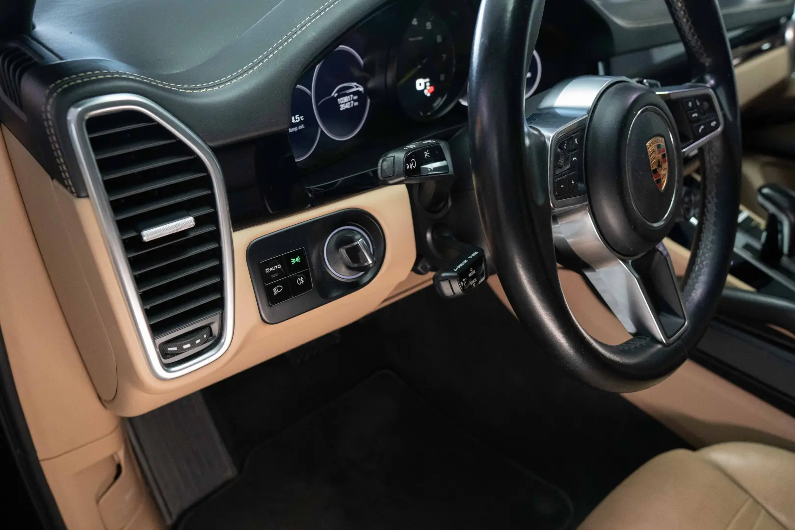 Porsche Cayenne Coupe E-Hybrid Stoc