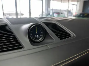 Porsche Cayenne Coupe E-Hybrid Stoc