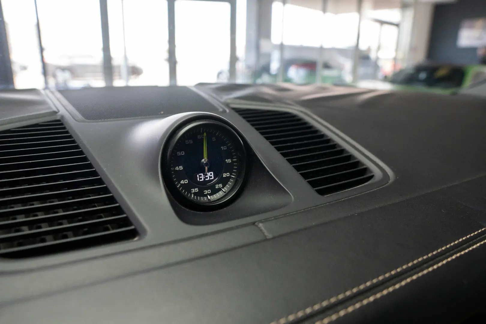 Porsche Cayenne Coupe E-Hybrid Stoc