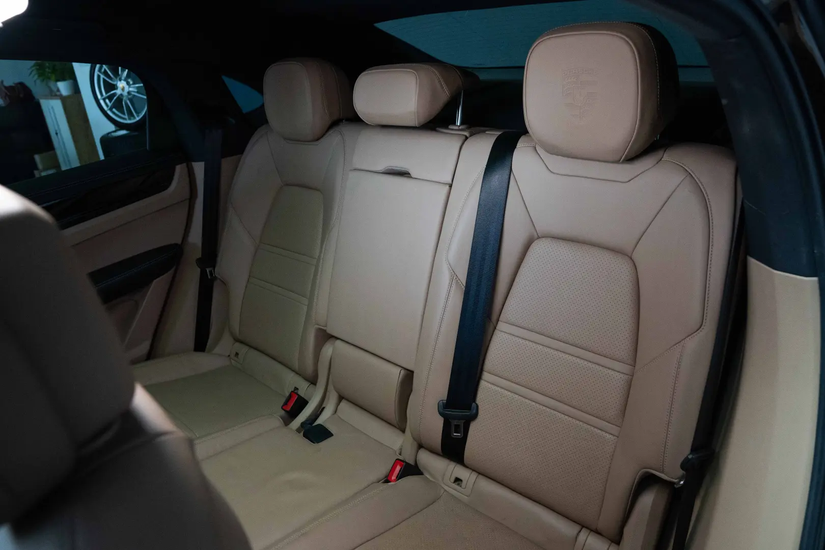 Porsche Cayenne Coupe E-Hybrid Stoc