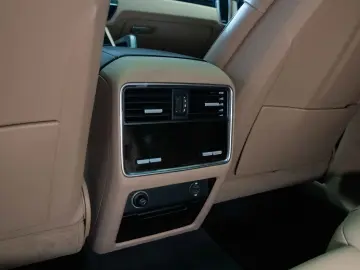 Porsche Cayenne Coupe E-Hybrid Stoc