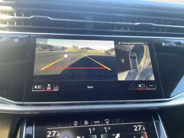 Audi RSQ8 TFSI quattro Matrix LED