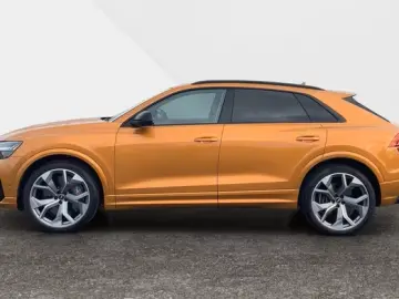 Audi RSQ8 TFSI quattro Matrix LED