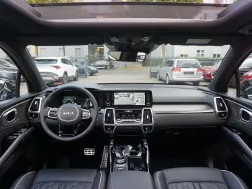 Sorento Platinum 4WD Plug-In Pano BOSE 360 Belüf