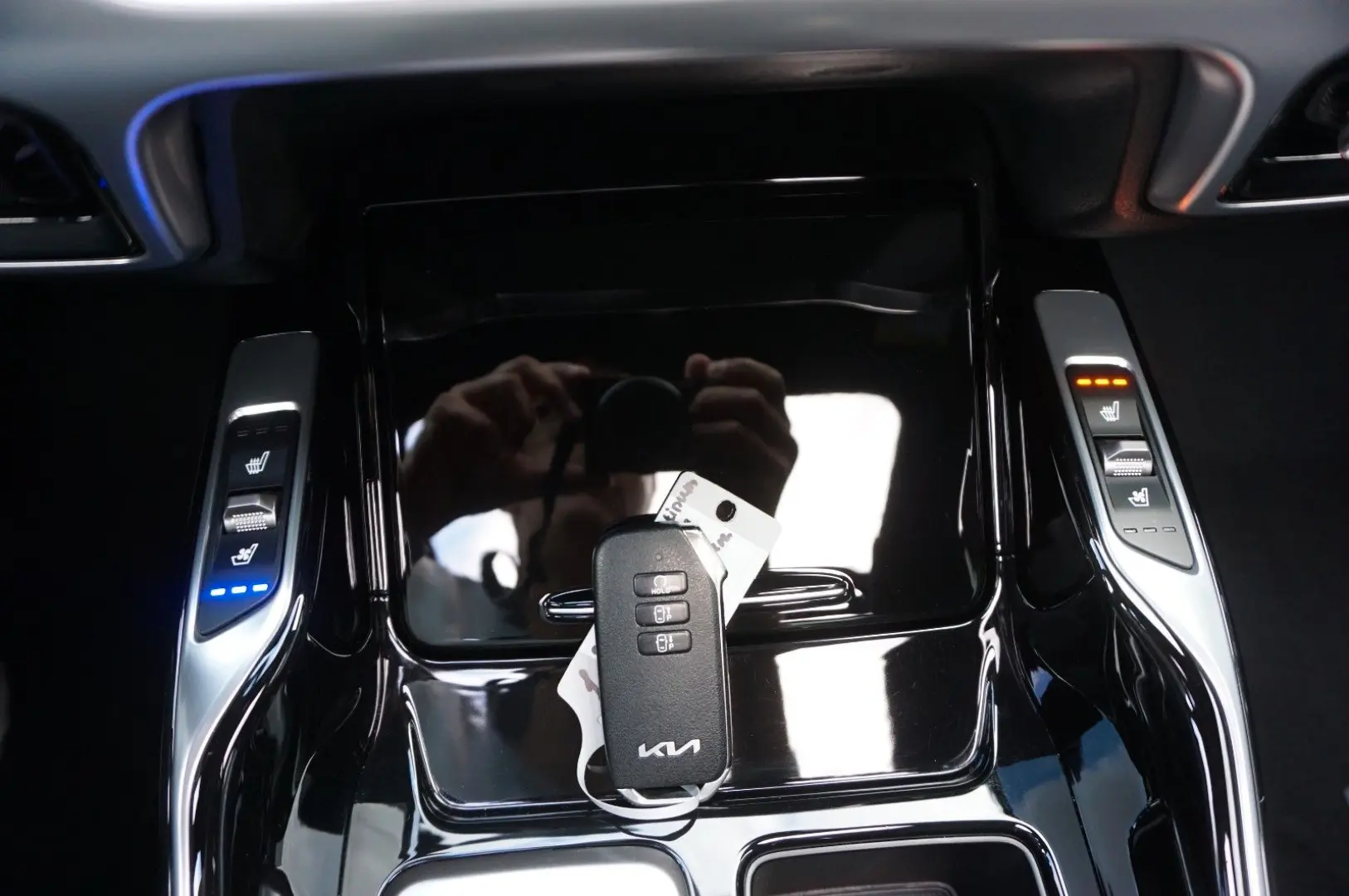 Sorento Platinum 4WD Plug-In Pano BOSE 360 Belüf